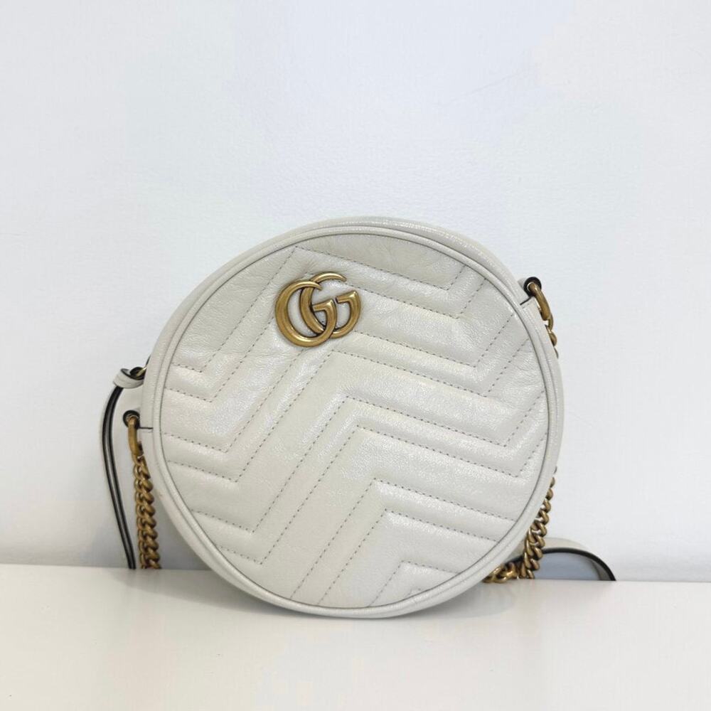 GUCCI White Leather GG Chevron Heart Marmont Round Bag Gold Chain Logo Crossbody